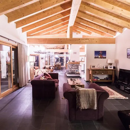 Wildhorn, A 2 Pas De La Piste De Σαλέ *