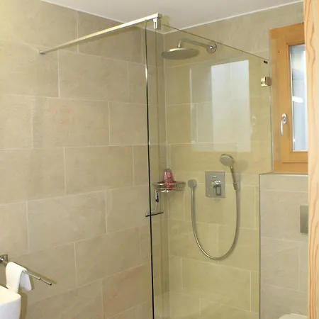 Wildhorn, A 2 Pas De La Piste De Σαλέ *